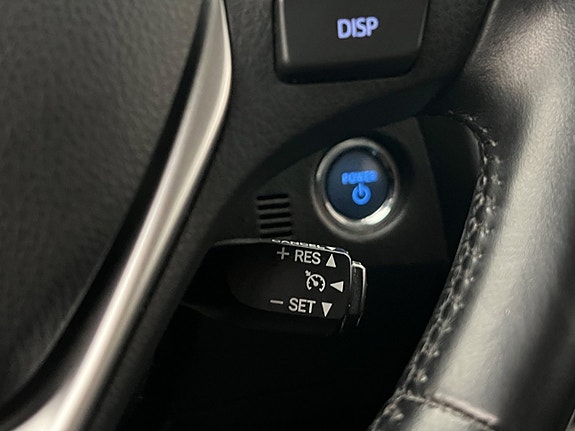 Toyota Auris 18 of 30