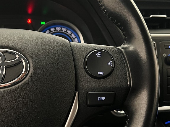Toyota Auris 17 of 30