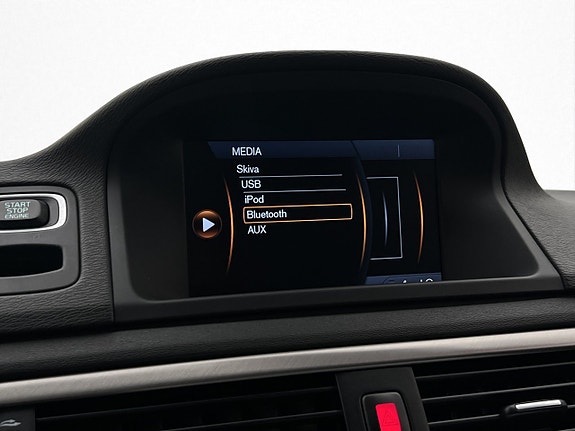 Volvo V70 18 of 29