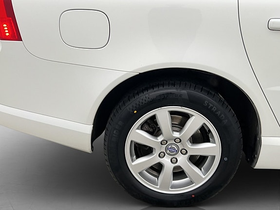 Volvo V70 28 of 29