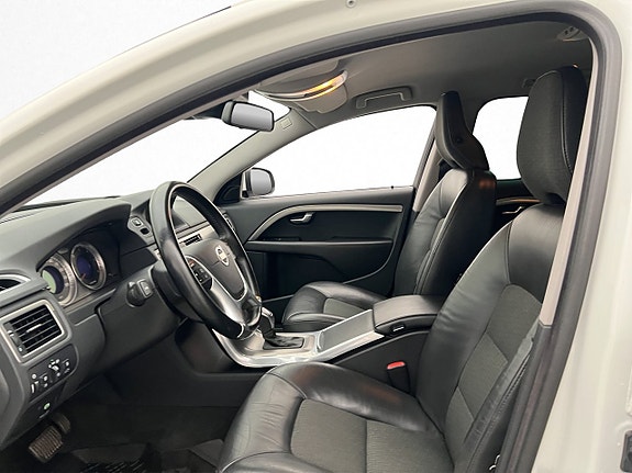 Volvo V70 11 of 29
