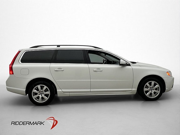 Volvo V70 4 of 5