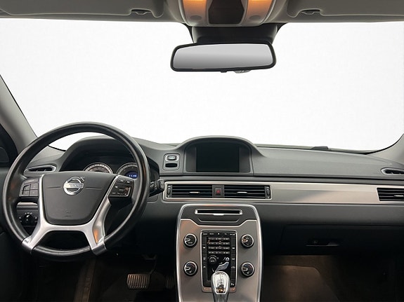 Volvo V70 16 of 29