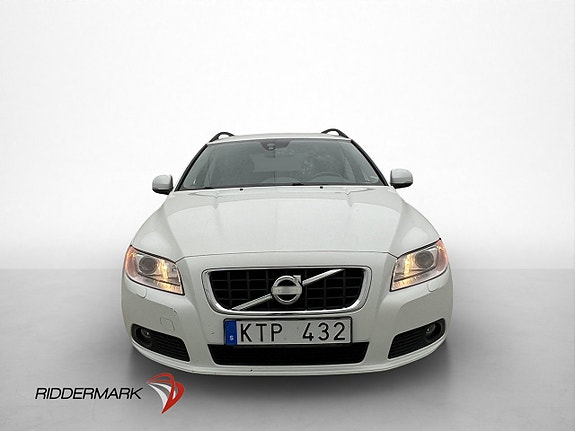 Volvo V70 2 of 5