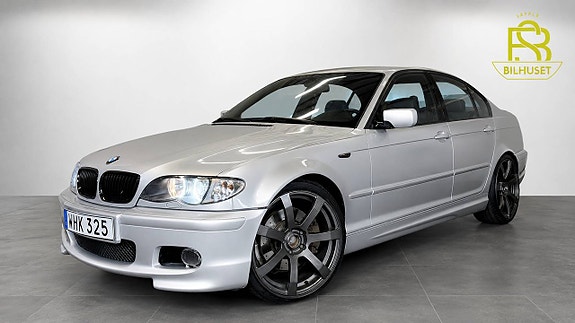 BMW 330i