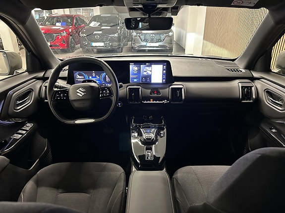 Suzuki eVitara 15 of 17