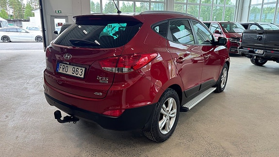 Hyundai ix35 2 of 5