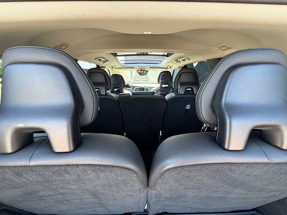 Volvo XC90 14 of 21