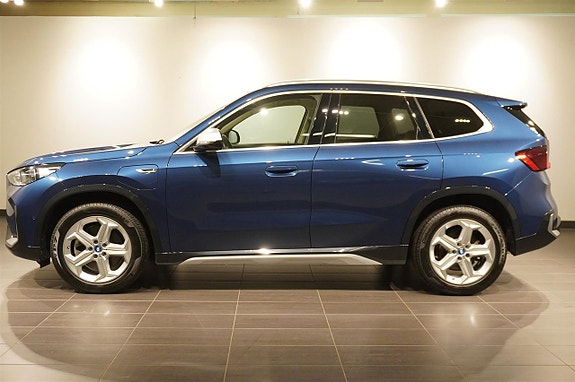BMW X1 2 of 18