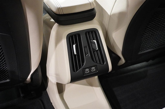 BMW X1 14 of 18