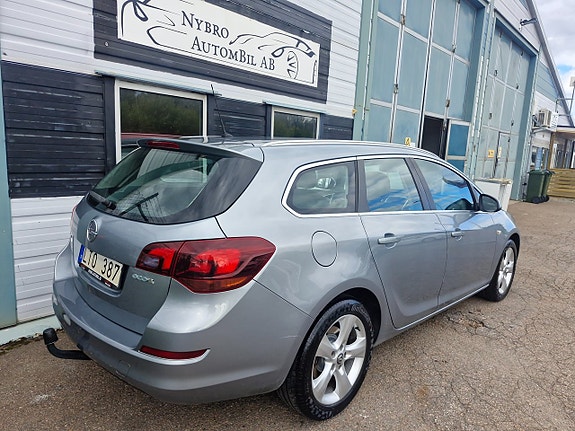 Opel Astra 3 of 5
