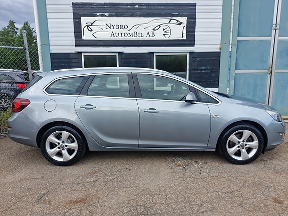 Opel Astra 2 of 5