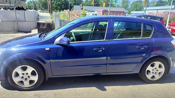 Opel Astra 8 of 13