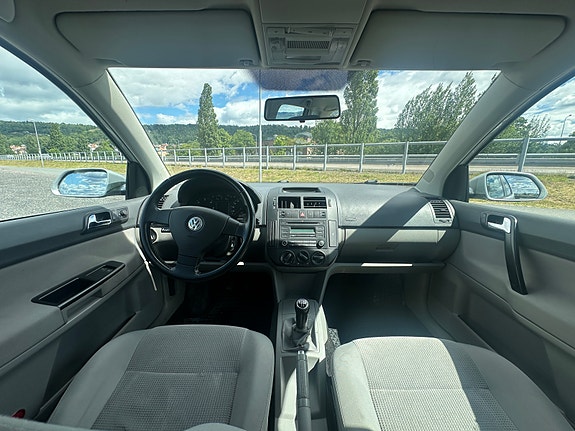 Volkswagen Polo 5 of 5
