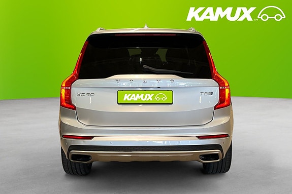 Volvo XC90 5 of 26