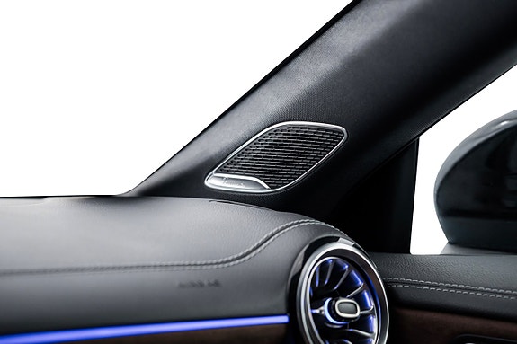 Mercedes-Benz CLA250 e 20 of 30