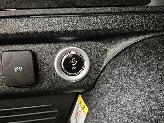 Ford Kuga 9 of 11