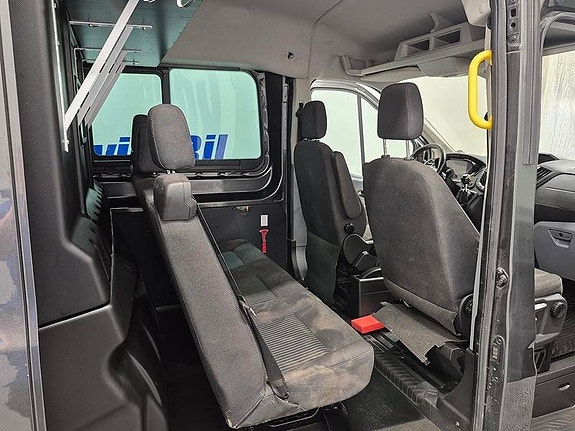 Ford Transit 3 of 9