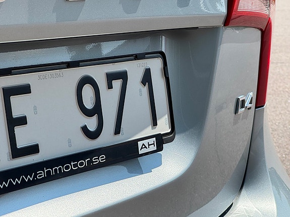 Volvo S60 17 of 18