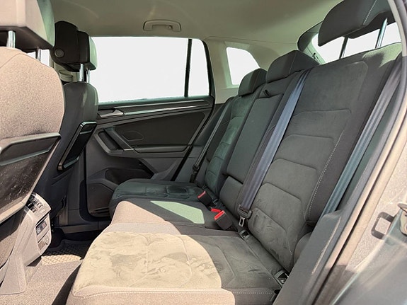 Volkswagen Tiguan 16 of 26
