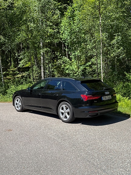 Audi A6 4 of 5