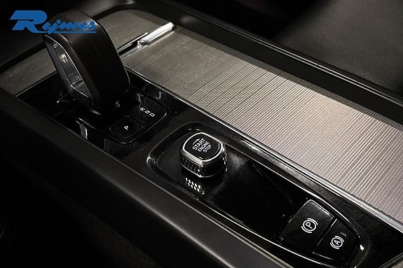 Volvo XC60 12 of 14