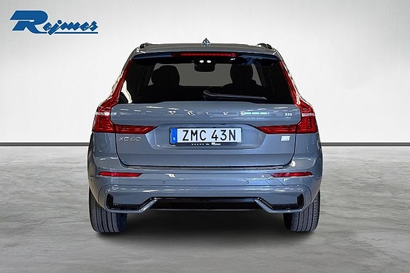 Volvo XC60 3 of 14