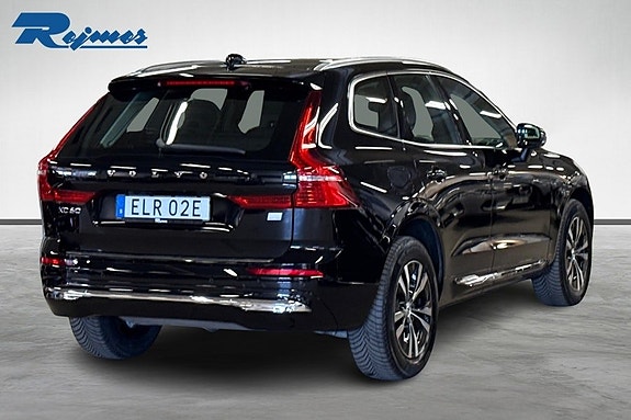 Volvo XC60 4 of 5