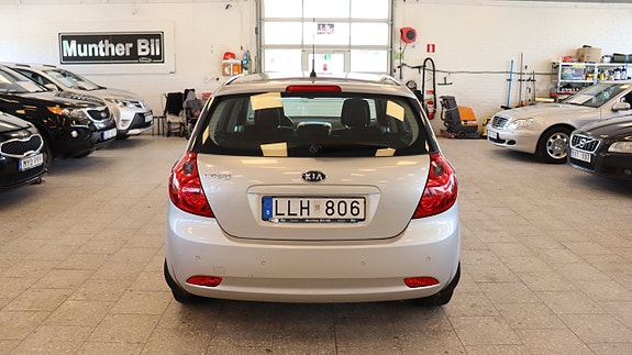 Kia Ceed 8 of 14