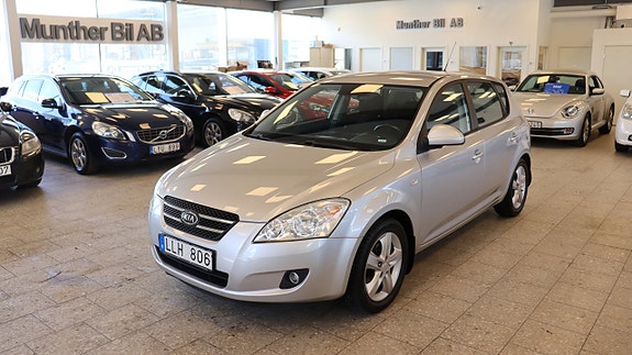 Kia Ceed 2 of 14