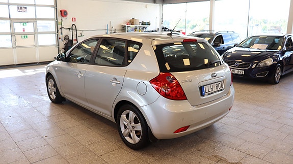 Kia Ceed 4 of 14