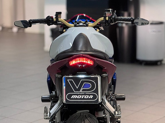 Honda CB1000R Xtreme IXIL R&G 125hk 4 of 20