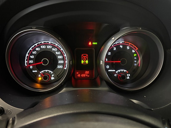 Mitsubishi Pajero 12 of 12