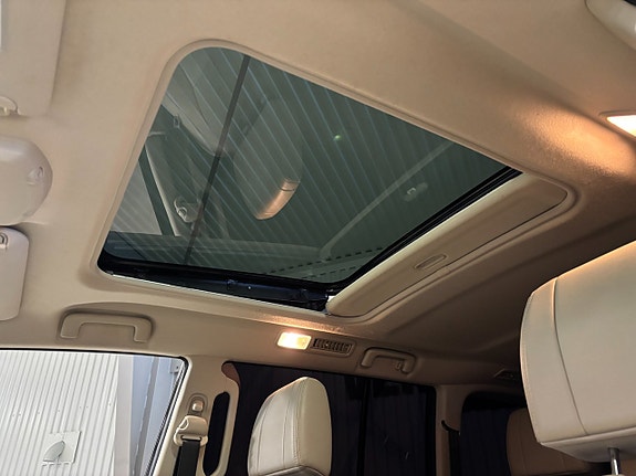 Mitsubishi Pajero 6 of 12