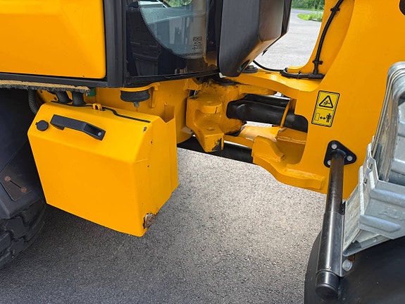 JCB 407 -22 Planerskopa / Gafflar / Vikplog / 810 Timmar 4 of 5