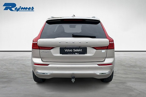 Volvo XC60 4 of 23