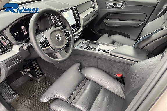 Volvo XC60 13 of 23