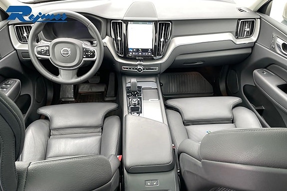 Volvo XC60 14 of 23