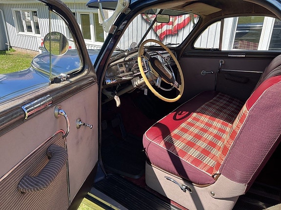 DeSoto Custom 8 of 15