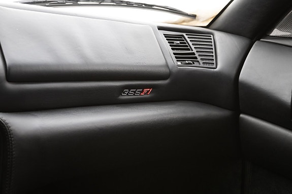 Ferrari 355 22 of 30