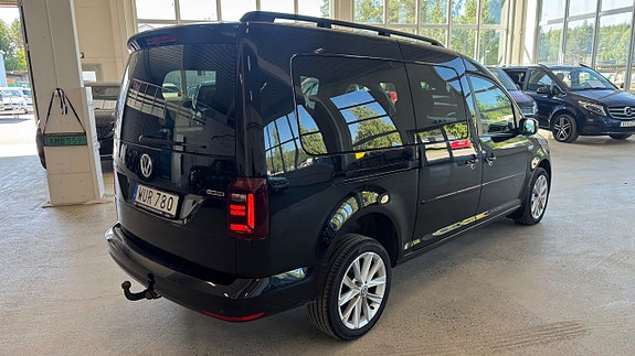 Volkswagen Caddy Maxi 2 of 5