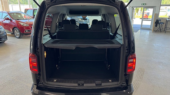Volkswagen Caddy Maxi 3 of 5