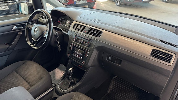 Volkswagen Caddy Maxi 13 of 13