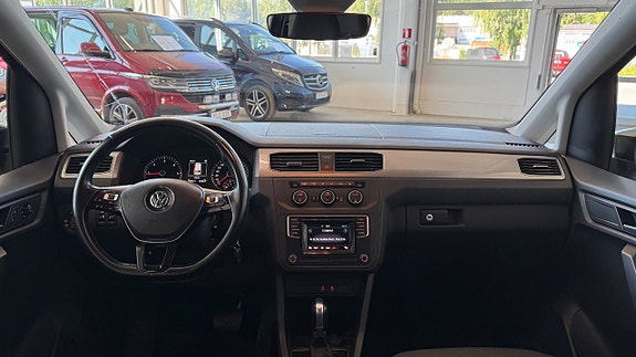 Volkswagen Caddy Maxi 11 of 13
