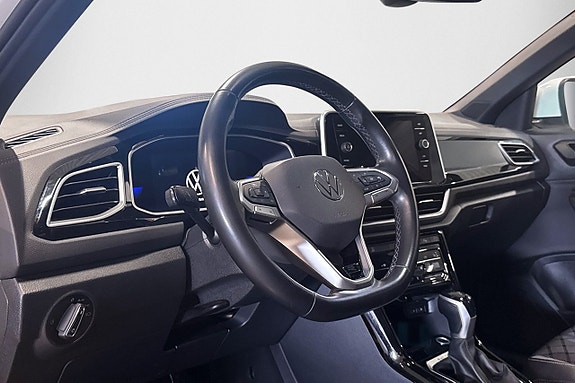 Volkswagen T-Roc 7 of 30