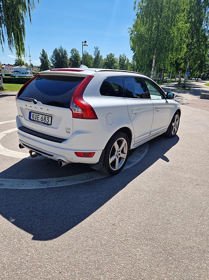 Volvo XC60 4 of 5