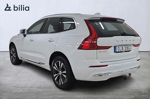 Volvo XC60 2 of 5