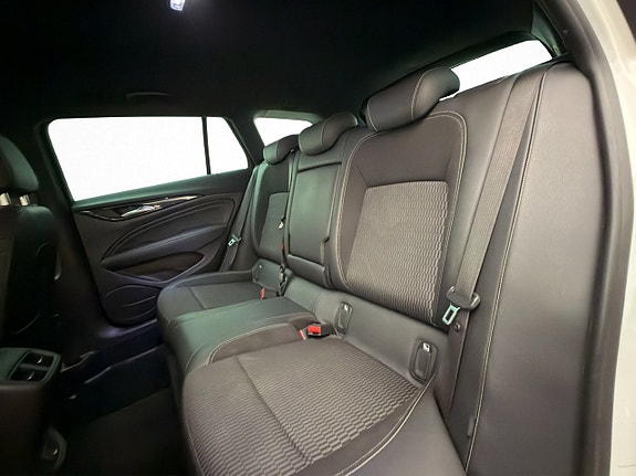 Opel Insignia 24 of 28