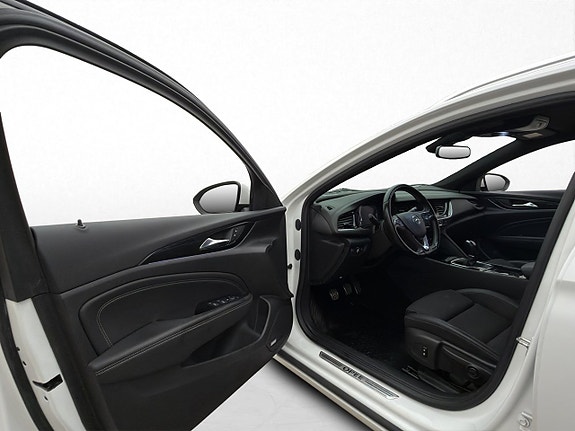 Opel Insignia 9 of 28