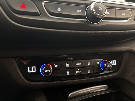 Opel Insignia 21 of 28
